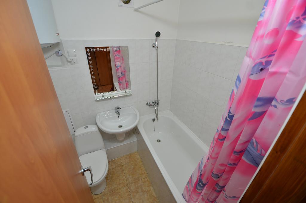 Apartment On Navarynska Mikołajów Zewnętrze zdjęcie